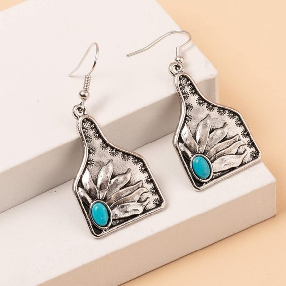 Jewelry - SUNFLOWER SILVERTONE COW TAG EARRINGS
